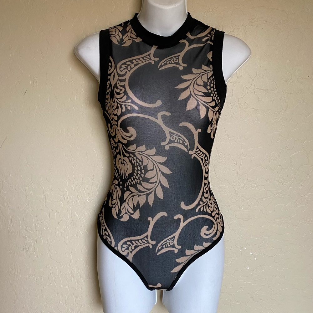 Privy/ sheer sleeveless body suit